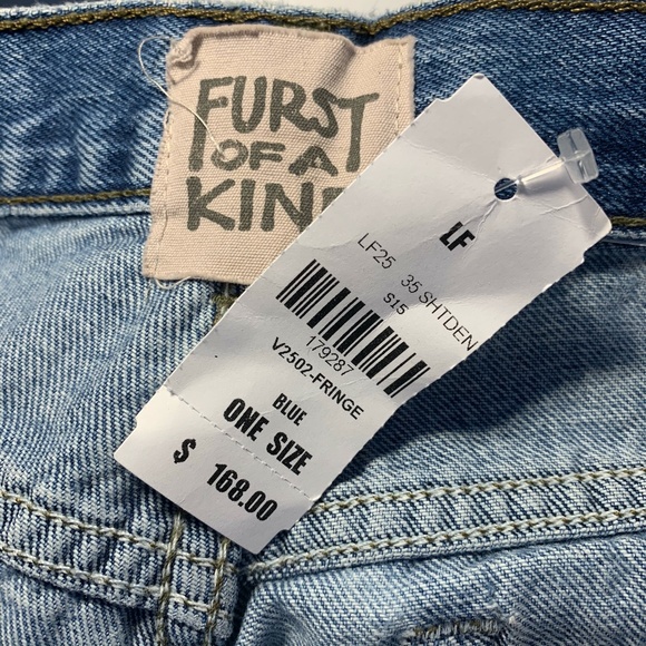 Levis First of a kind fringe denim cut off shorts - Picture 3 of 6